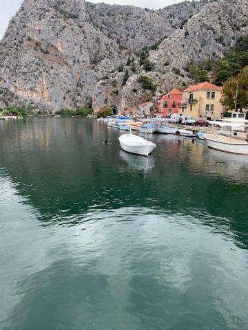 Sea View Panorama Apartment L Omiš Екстериор снимка